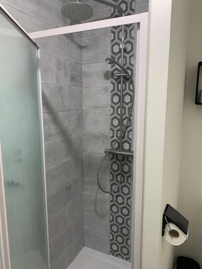 Appartement Duplex Proche Zenith, Megacite, Stade Amiens Eksteriør billede